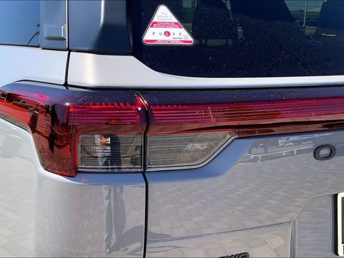 Certified 2026 Subaru Outback Premium AWD/4WD image 23