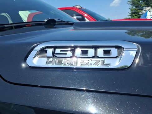 Used 2022 RAM 1500 Big Horn AWD/4WD image 7
