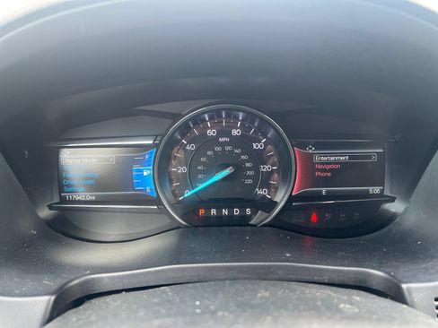 Used 2018 Ford Explorer XLT w/ Equipment Group 202A AWD/4WD image 15
