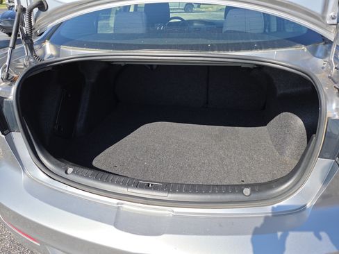 Used 2012 MAZDA MAZDA3 i Sport FWD image 7