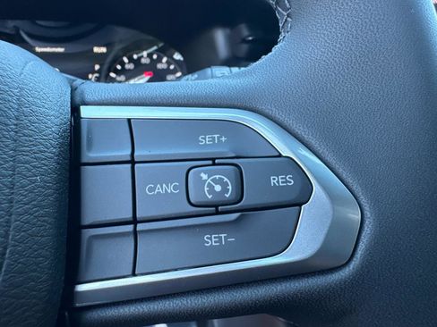 New 2026 Jeep Compass Latitude image 29