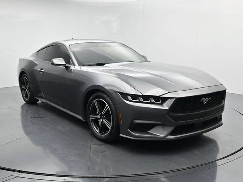 Used 2024 Ford Mustang Coupe RWD image 2