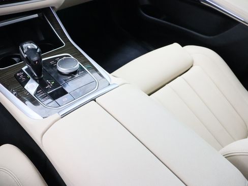 Used 2021 BMW X5 sDrive40i w/ Premium Package image 17