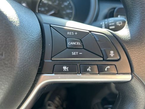 Used 2022 Nissan Kicks SV image 26