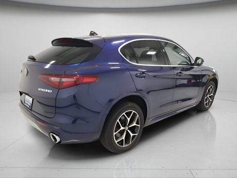 Used 2021 Alfa Romeo Stelvio Ti AWD/4WD image 6
