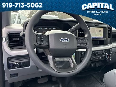 New 2026 Ford F250 XL w/ XL Chrome Package RWD image 25