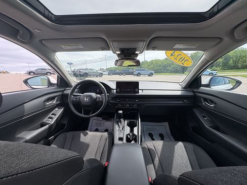 Used 2024 Honda Accord EX image 21
