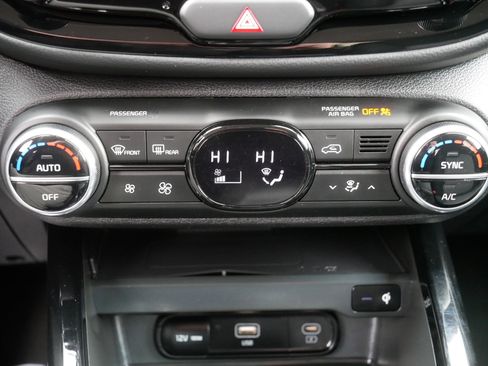 Certified 2024 Kia Soul S FWD image 23