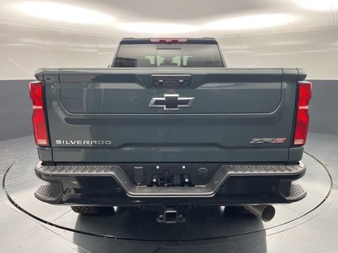 New 2026 Chevrolet Silverado 2500 ZR2 image 8