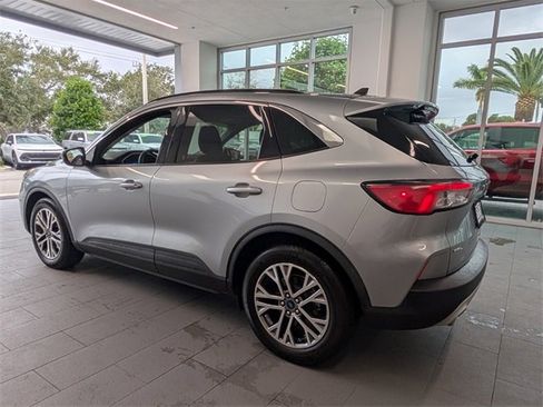 Used 2021 Ford Escape SEL w/ Technology Package image 8