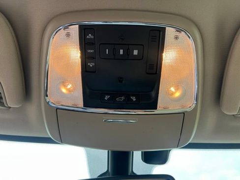 Used 2019 Jeep Grand Cherokee Limited AWD/4WD image 34