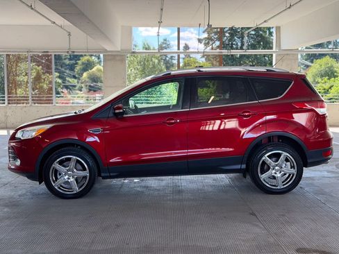 Used 2014 Ford Escape Titanium AWD/4WD image 8