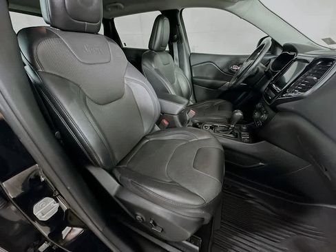 Used 2019 Jeep Cherokee Limited AWD/4WD image 15