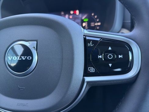 New 2026 Volvo XC60 T8 Ultra w/ Protection Package Premier image 18