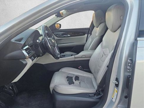 Used 2018 Cadillac CT6 Luxury image 16