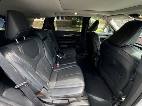 Used 2023 INFINITI QX60 Luxe w/ Cargo Package AWD/4WD image 13