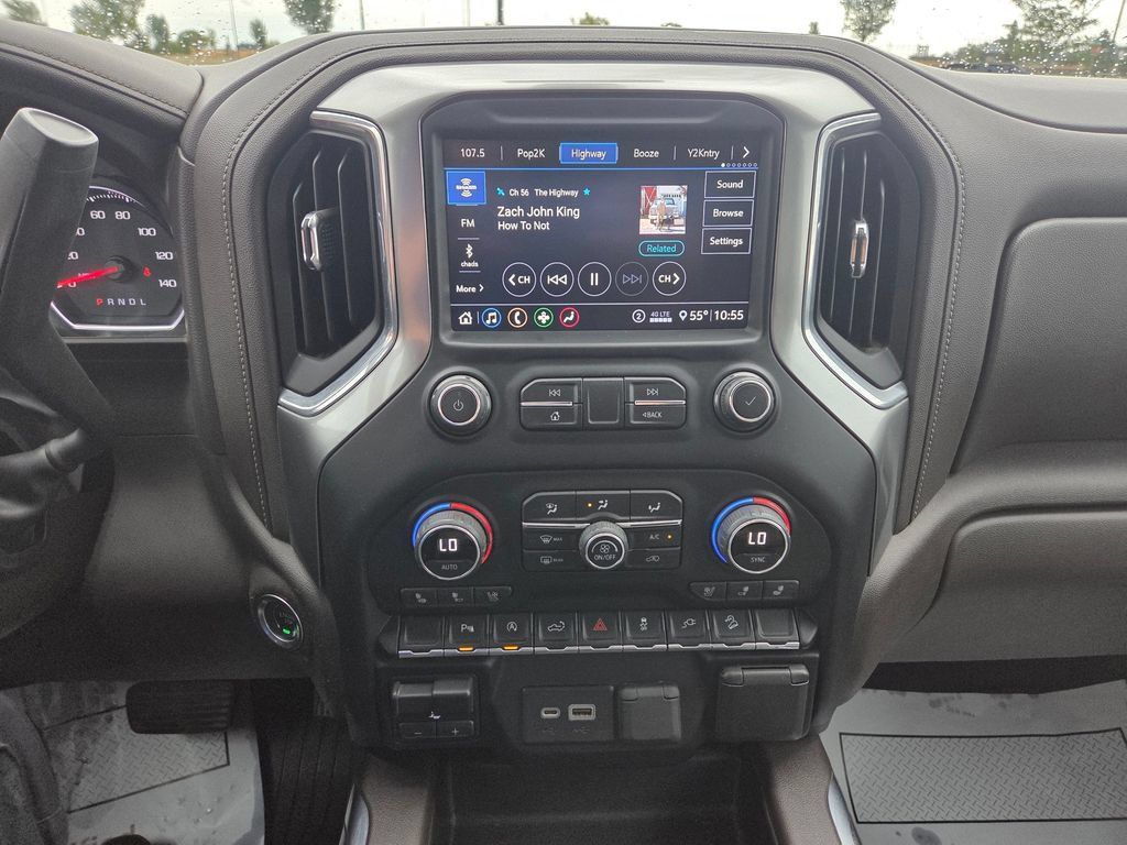 Used 2020 Chevrolet Silverado 1500 LTZ AWD/4WD image 21