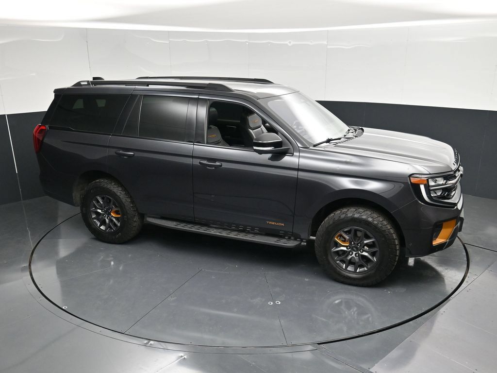 Used 2025 Ford Expedition Tremor AWD/4WD image 49