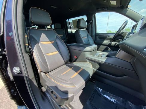Used 2022 GMC Yukon XL AT4 AWD/4WD image 33