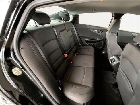 Used 2018 Chevrolet Malibu LT image 17