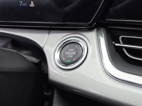 New 2026 Chevrolet Trax LT w/ Sunroof Package FWD image 35