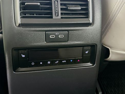 Used 2024 MAZDA CX-90 Plug-In Hybrid w/ Premium Plus image 27