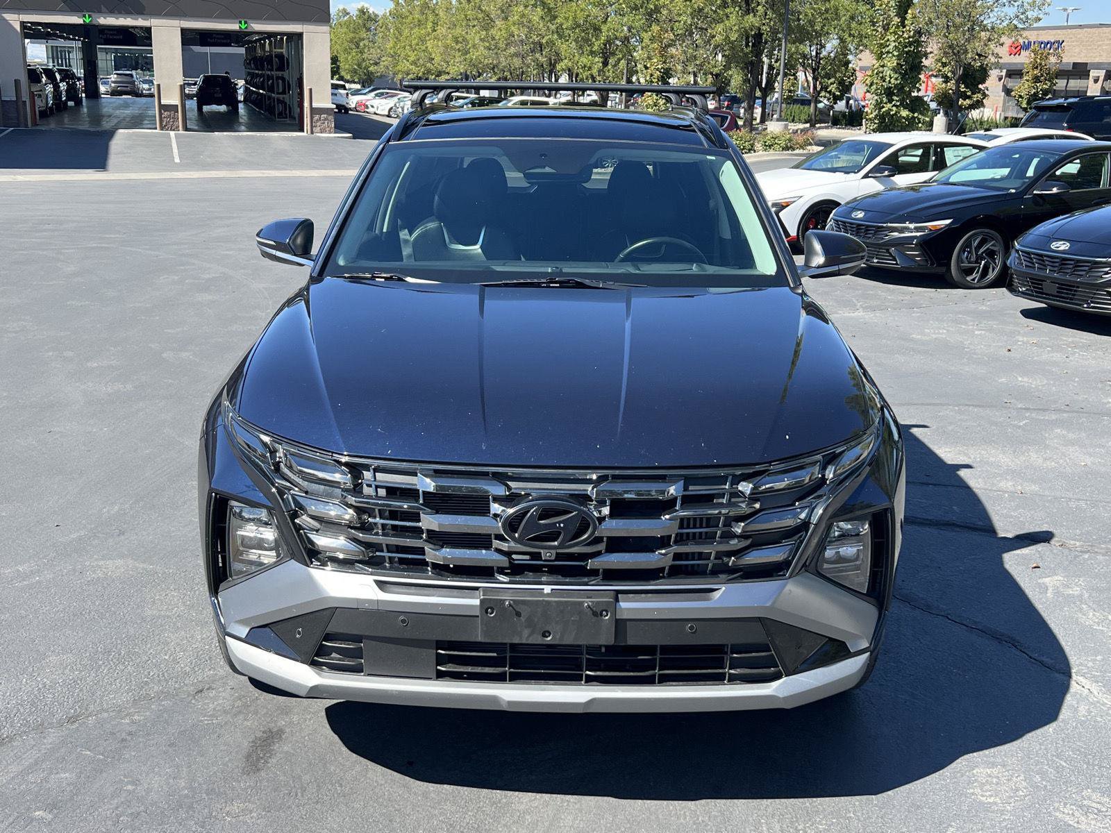 Certified 2025 Hyundai Tucson Limited AWD/4WD image 12