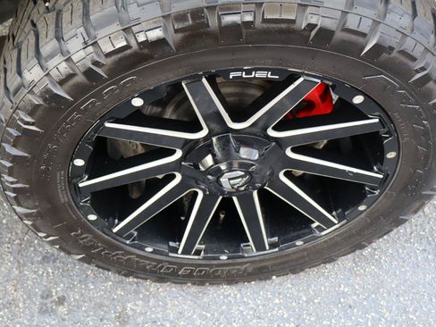Used 2019 Chevrolet Silverado 1500 LT w/ All-Star Edition RWD image 40