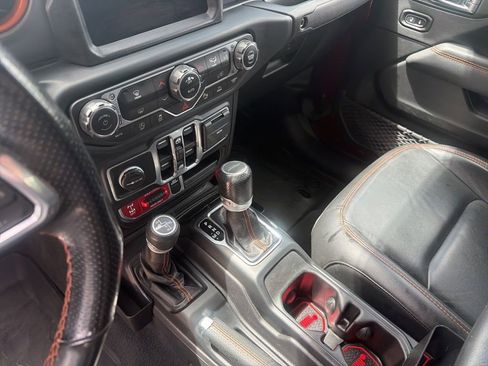 Used 2021 Jeep Gladiator Mojave AWD/4WD image 29