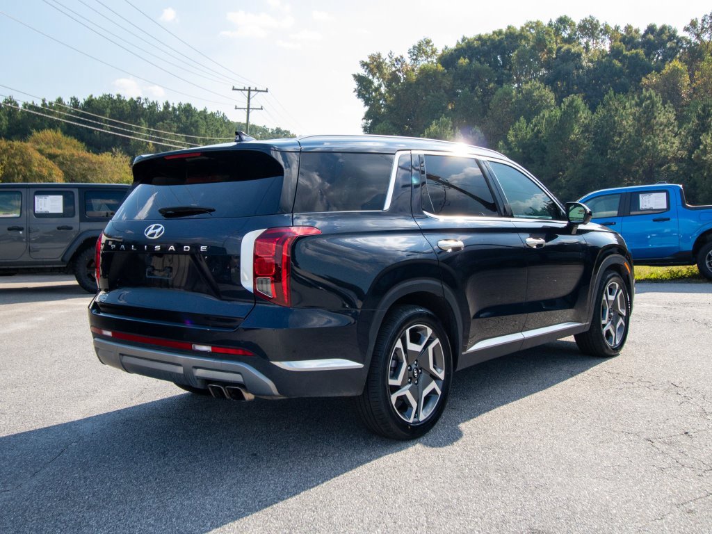 Certified 2024 Hyundai Palisade Limited FWD image 13