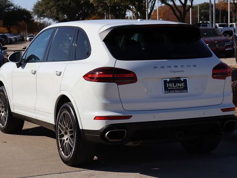 Used 2018 Porsche Cayenne Platinum Edition image 7