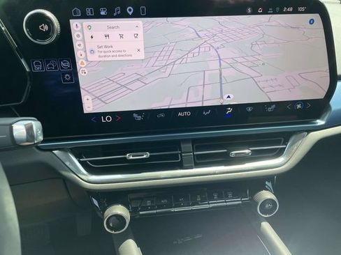 Used 2026 Chevrolet Equinox EV LT AWD/4WD image 12