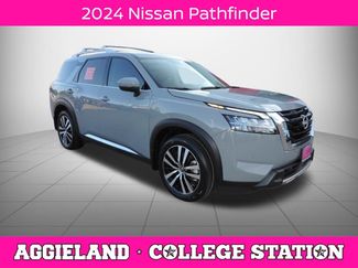 Used 2024 Nissan Pathfinder Platinum FWD video 1