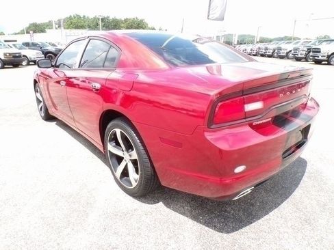 Used 2011 Dodge Charger Police image 3