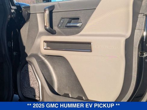 New 2025 GMC Hummer EV 3X AWD/4WD image 35