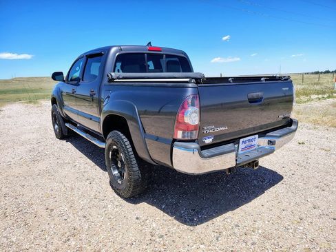 Used 2012 Toyota Tacoma 4x4 Double Cab w/ SR5 Pkg image 3