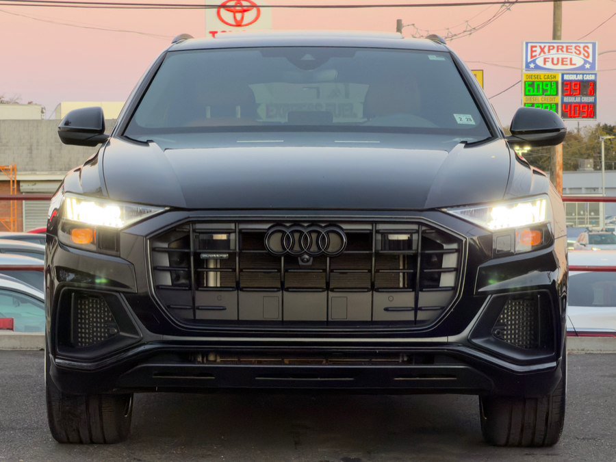 Used 2023 Audi Q8 Premium Plus w/ Premium Plus Package AWD/4WD image 2