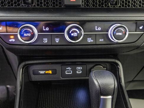 Used 2023 Honda CR-V EX image 27