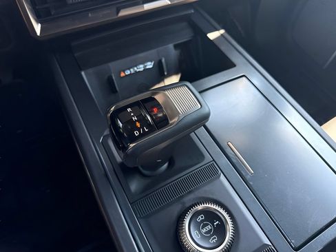 Used 2025 GMC Hummer EV 2X AWD/4WD image 18