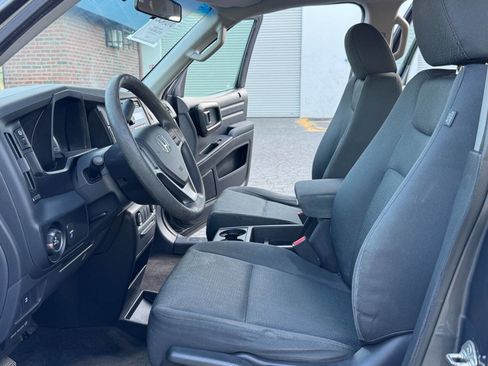Used 2010 Honda Ridgeline RT image 9