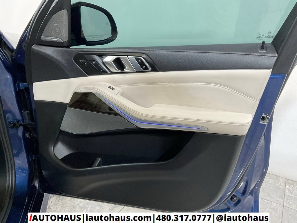 Used 2023 BMW X5 M50i w/ Executive Package AWD/4WD image 48