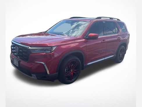 Used 2025 Honda Pilot Elite image 1