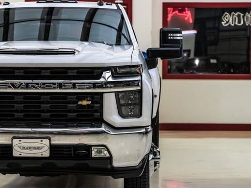 Used 2022 Chevrolet Silverado 3500 LT w/ Convenience Package image 41