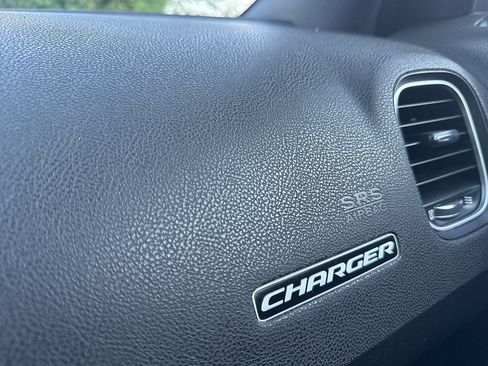 Used 2020 Dodge Charger SXT RWD image 46
