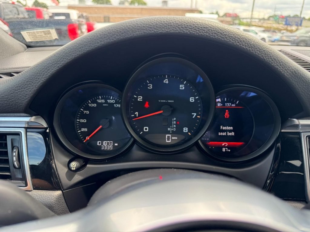 Used 2018 Porsche Macan AWD/4WD image 20
