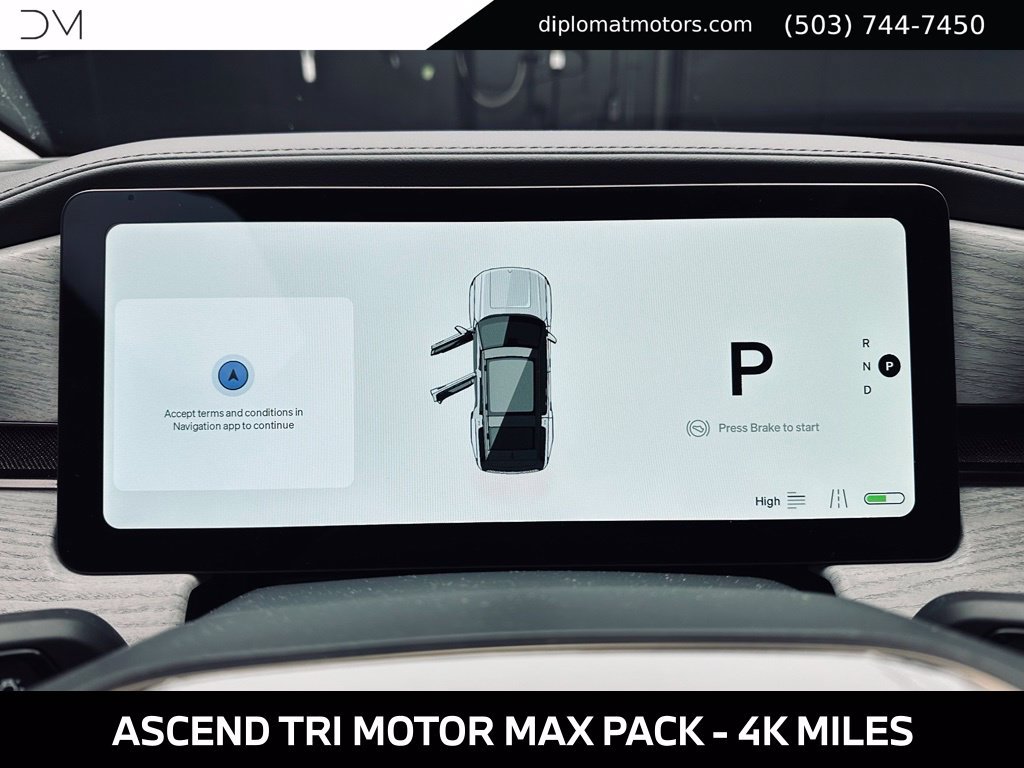Used 2025 Rivian R1S Premium Dual AWD/4WD image 33