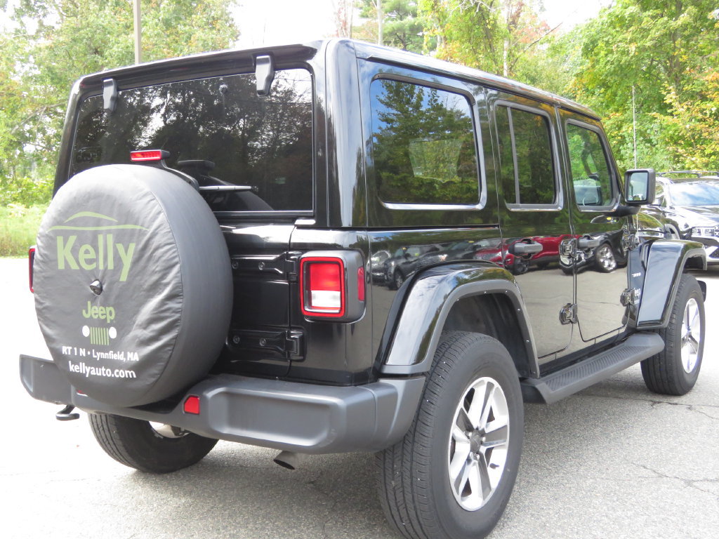 Used 2022 Jeep Wrangler Unlimited Sahara AWD/4WD image 5