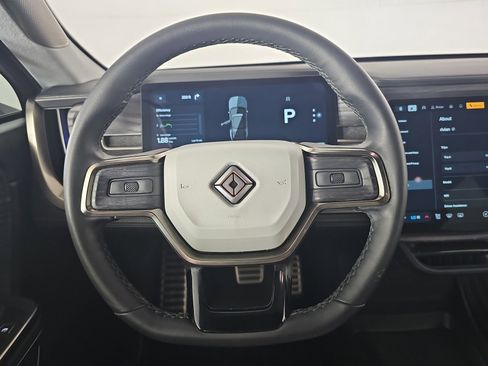Used 2024 Rivian R1S Adventure image 27