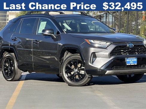 Used 2022 Toyota RAV4 XSE image 2