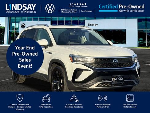 Certified 2022 Volkswagen Taos SE image 1